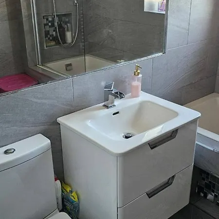 Shell Place Ashbourne